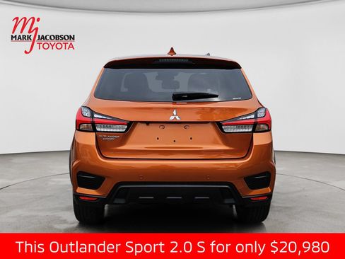 Used 2025 Mitsubishi Outlander Sport AWD image 11