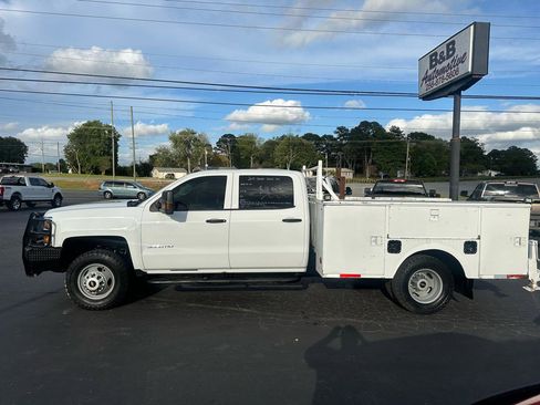 Used 2018 Chevrolet Silverado 3500 W/T w/ WT Convenience Package image 8