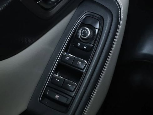 Used 2023 Subaru Forester Limited image 17