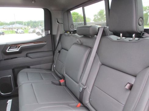 New 2026 GMC Sierra 1500 Elevation w/ Elevation Premium Package AWD/4WD image 13