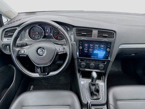 Used 2019 Volkswagen Golf SE w/ Driver Assistance Package image 15