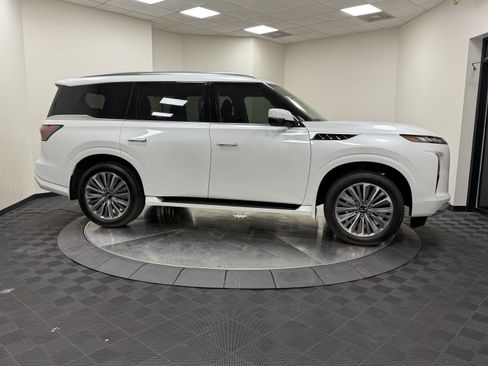 Certified 2026 INFINITI QX80 Luxe w/ Cargo Package RWD image 8