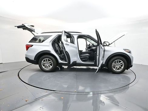 New 2026 Ford Explorer Active w/ Active Comfort Package image 42