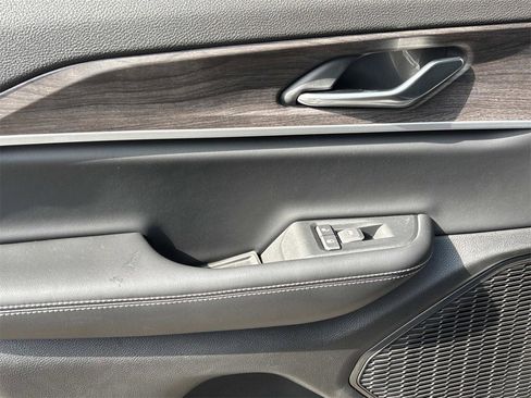 New 2025 Jeep Grand Cherokee Limited w/ Black Appearance Package image 33