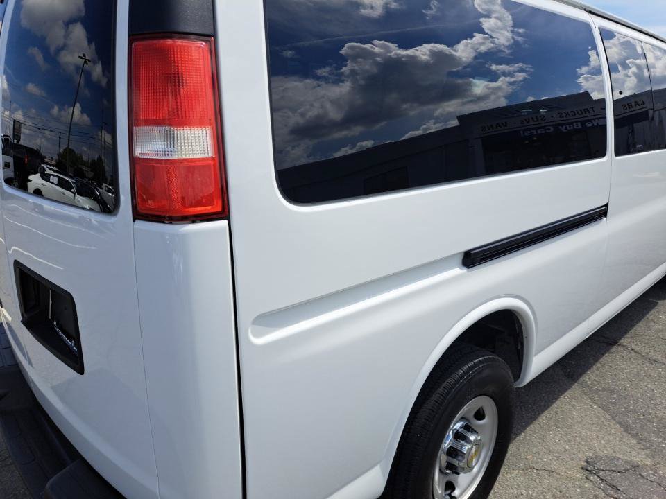 Used 2024 Chevrolet Express 3500 LT w/ LT Preferred Equipment Group RWD image 19