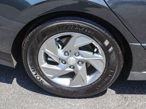 Certified 2025 Hyundai Sonata SE FWD image 11