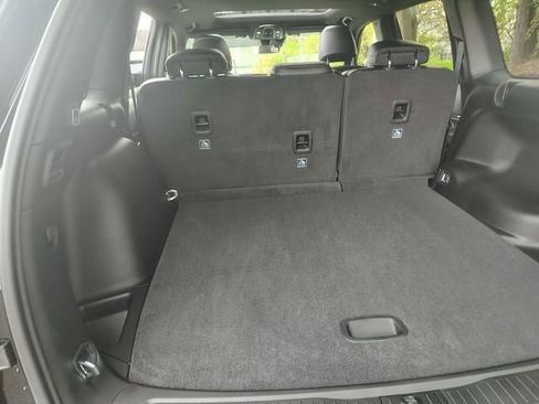 New 2025 Jeep Grand Cherokee Altitude image 33