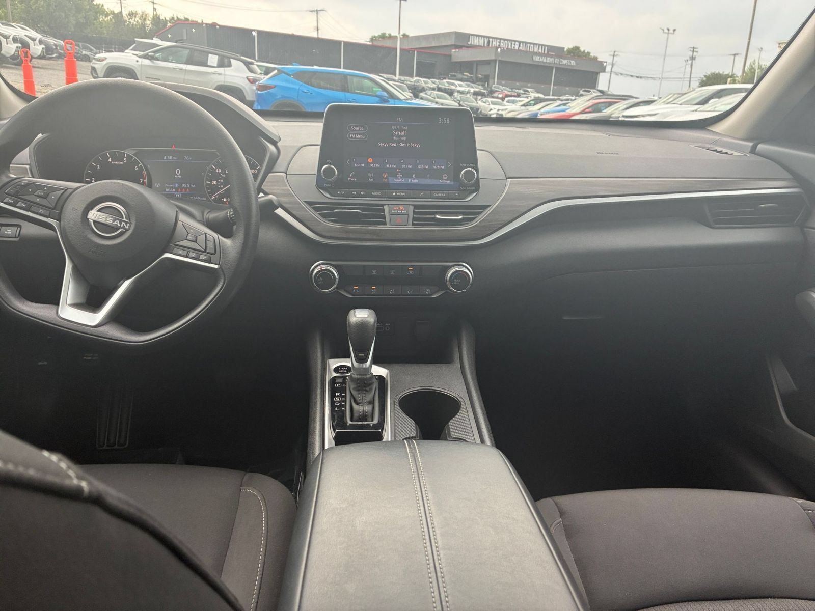 Used 2026 Nissan Altima 2.5 SV FWD image 16