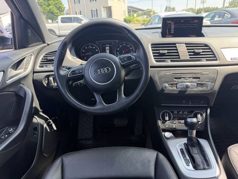 Used 2018 Audi Q3 2.0T Premium Plus AWD/4WD image 21
