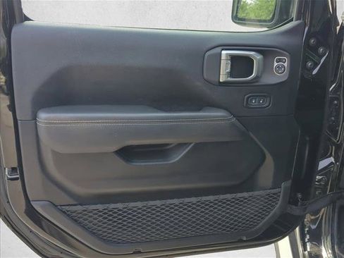 Used 2020 Jeep Gladiator Overland w/ Popular Equipment Package image 9