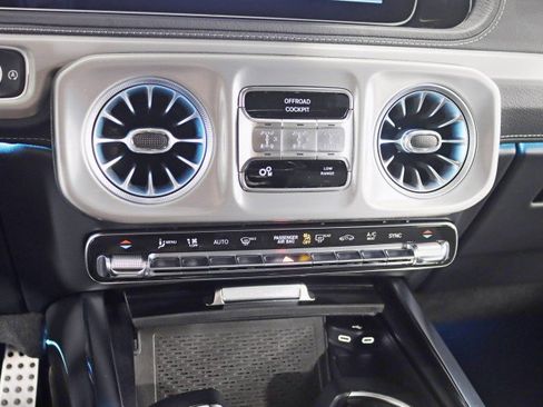 Used 2025 Mercedes-Benz G 550 image 26