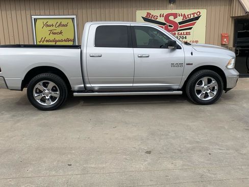 Used 2015 RAM 1500 Lone Star AWD/4WD image 6