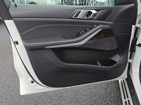 Used 2023 BMW X5 xDrive45e w/ Climate Comfort Package image 23