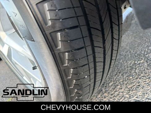 Used 2023 Chevrolet Equinox LT FWD image 37