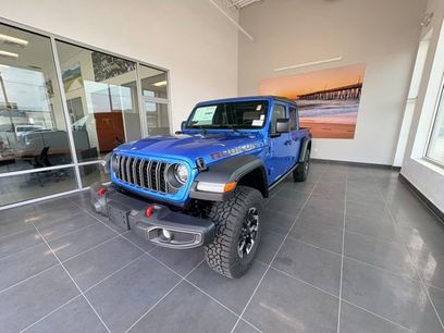 New 2026 Jeep Gladiator Rubicon w/ Steel Power Dome Hood Package