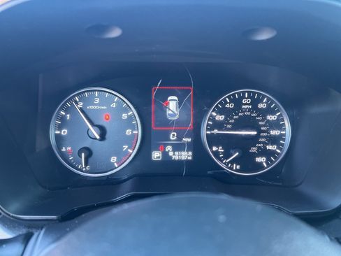 Used 2023 Subaru Outback Premium image 8