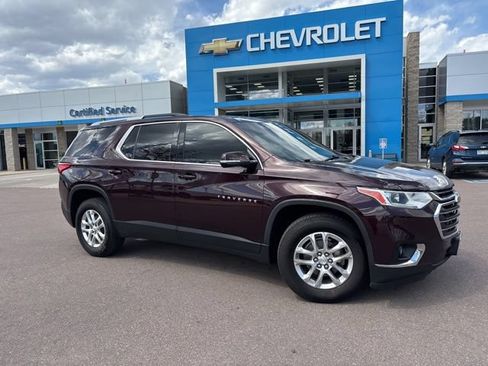 Used 2018 Chevrolet Traverse LT AWD/4WD image 1