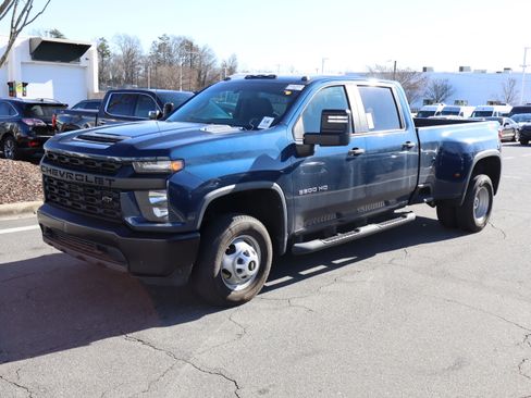 Used 2020 Chevrolet Silverado 3500 W/T w/ WT Convenience Package image 5