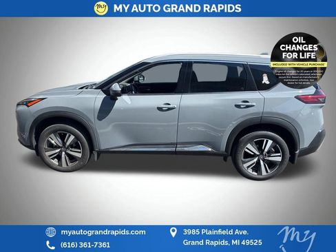 Used 2021 Nissan Rogue SL AWD/4WD image 3