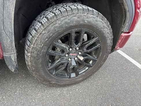 Used 2022 GMC Sierra 1500 Elevation image 9