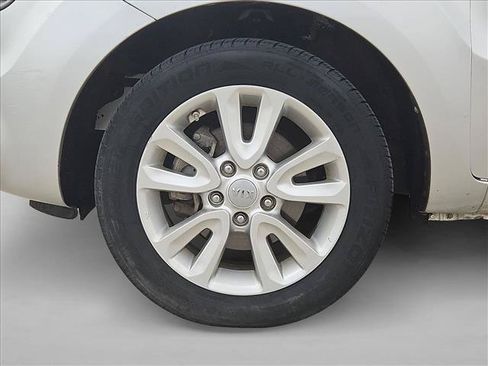 Used 2013 Kia Soul + FWD image 23