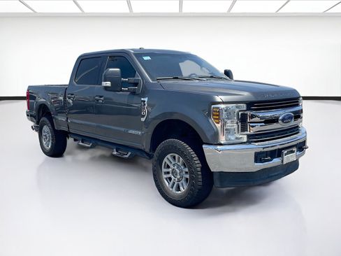 Used 2019 Ford F250 XLT AWD/4WD image 3