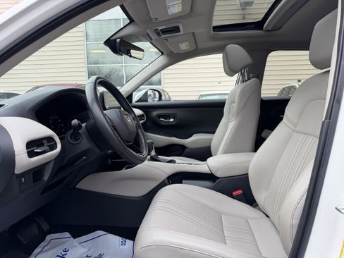 Used 2023 Honda HR-V EX-L image 14