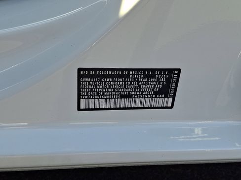Used 2025 Volkswagen Jetta SE w/ Sunroof Package FWD image 28
