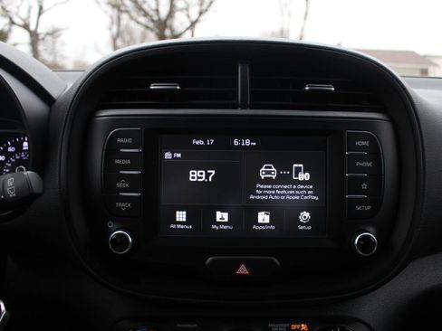 Used 2021 Kia Soul LX FWD image 21