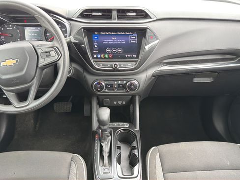 Used 2021 Chevrolet TrailBlazer LT w/ Convenience Package FWD image 8