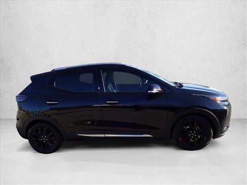 Used 2023 Chevrolet Bolt EUV Premier w/ Sun & Sound Package image 5