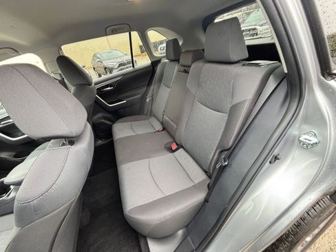 Used 2025 Toyota RAV4 XLE image 25
