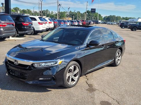Used 2018 Honda Accord EX image 4