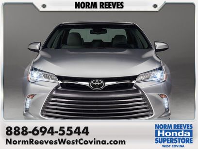 Used 2017 Toyota Camry SE w/ Moonroof Package