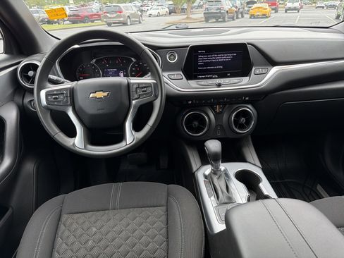 Used 2021 Chevrolet Blazer LT w/ LPO, Black Accent Package FWD image 22
