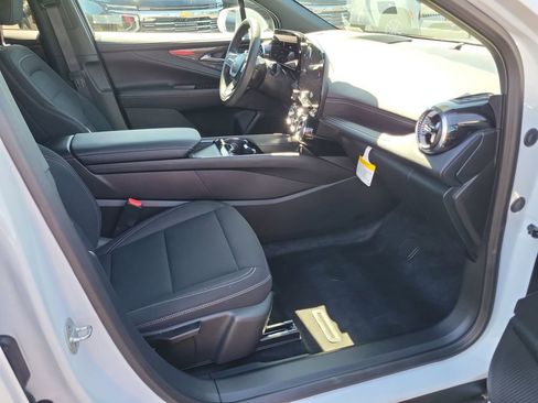 Used 2026 Chevrolet Blazer EV LT image 12