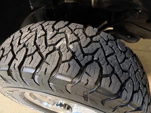 Used 2007 Chevrolet Silverado 2500 LT w/ Heavy-Duty Power Package image 44