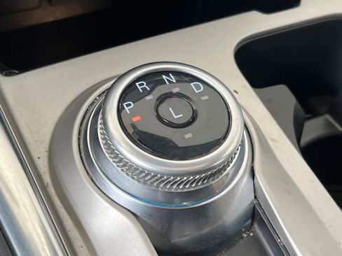Used 2021 Ford Explorer XLT w/ Equipment Group 202A AWD/4WD image 25