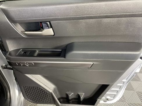Used 2025 Toyota Tacoma TRD Sport AWD/4WD image 25