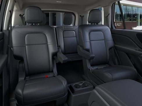 New 2026 Lincoln Aviator AWD image 40