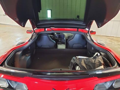 Used 2019 Chevrolet Corvette Z06 RWD image 8