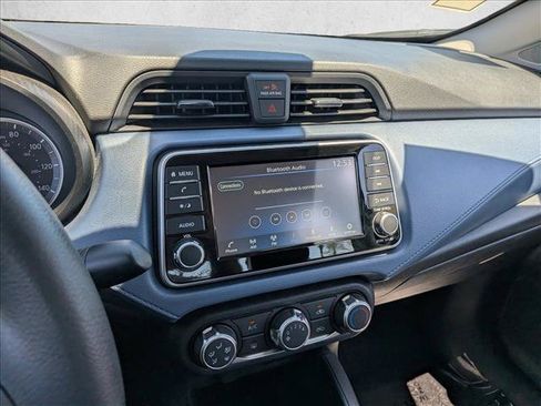 Used 2025 Nissan Versa SV FWD image 19