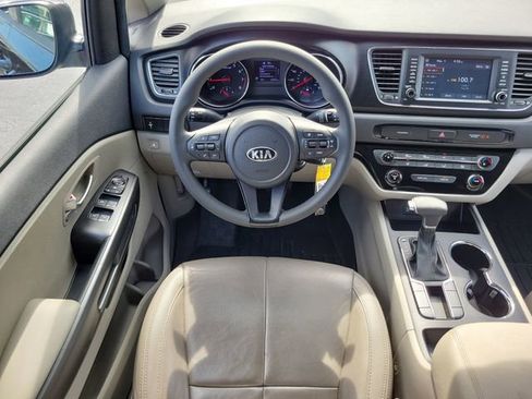 Used 2020 Kia Sedona LX FWD image 10
