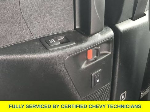 Used 2025 Chrysler Pacifica Limited FWD image 39