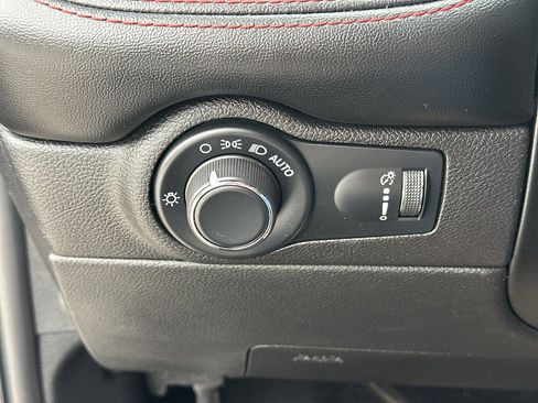 Used 2023 Dodge Durango GT image 24