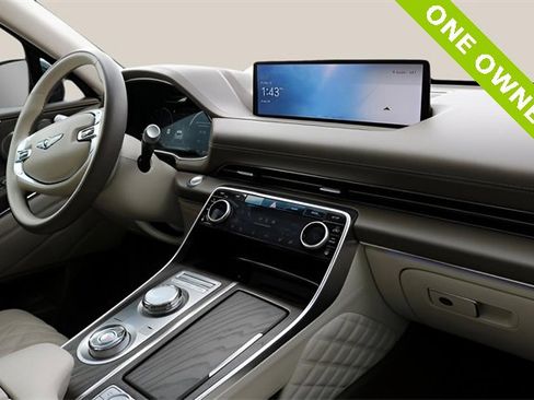 Used 2024 Genesis GV80 3.5T w/ Prestige Package image 19