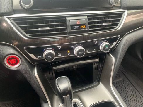 Used 2018 Honda Accord Sport image 15