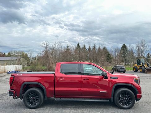Used 2023 GMC Sierra 1500 Elevation image 13