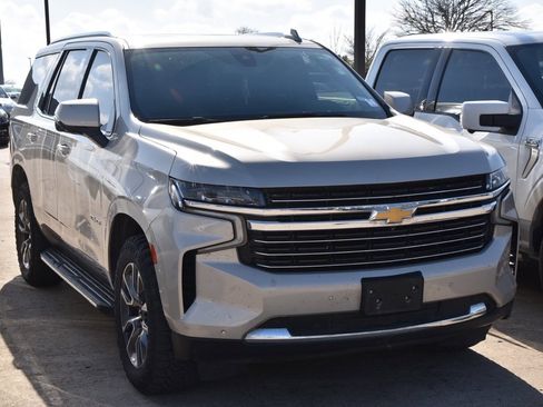 Used 2022 Chevrolet Tahoe LT w/ Luxury Package image 4