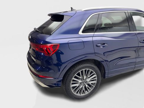 Used 2022 Audi Q3 2.0T Premium w/ Convenience Package image 16